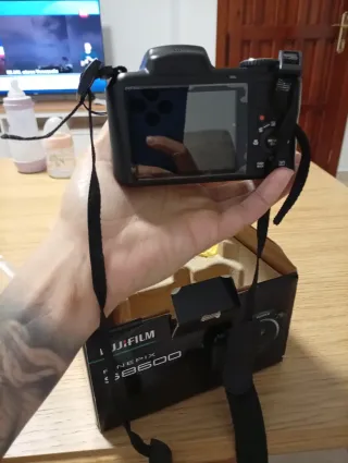 Cámara Fujifilm FinePix S8600