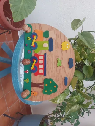 Perchero infantil madera tren