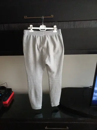 Pantalón de chándal Reebok gris