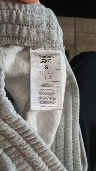 Pantalón de chándal Reebok gris