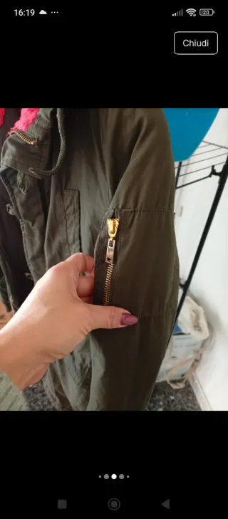 Giaccone con pelliccia interna e cappuccio