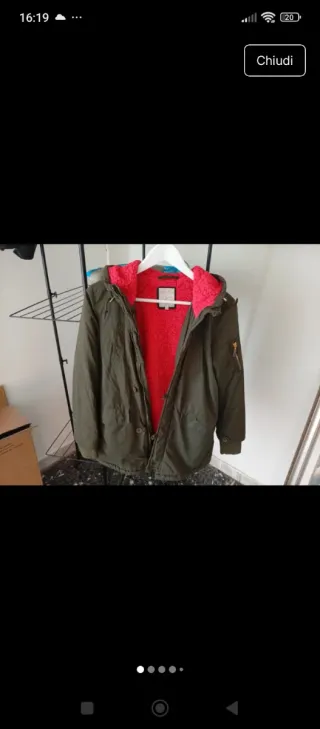 Giaccone con pelliccia interna e cappuccio