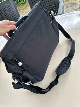 Bolsa bandolera / maletín HewSaw negro con varios