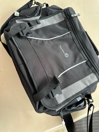 Bolsa bandolera / maletín HewSaw negro con varios