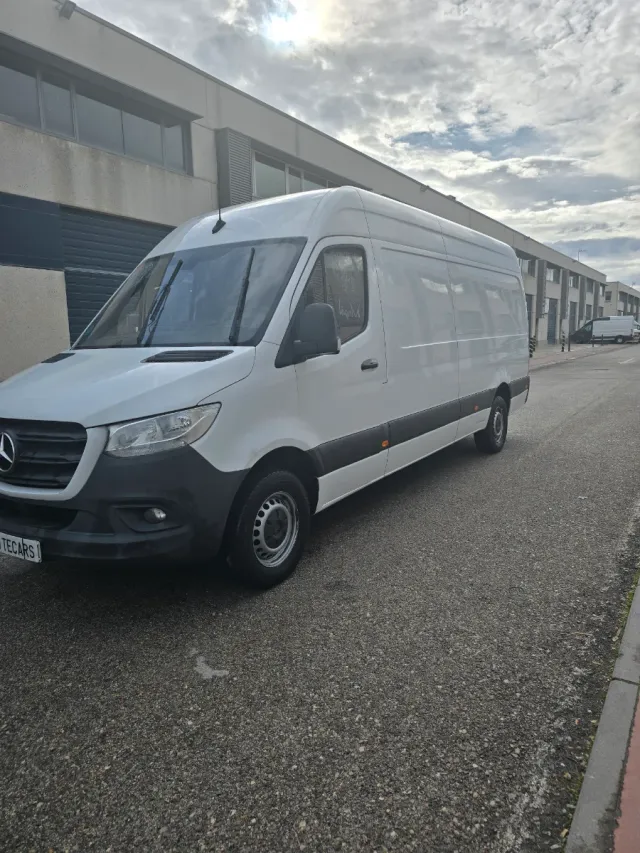 Mercedes-Benz Sprinter 2021