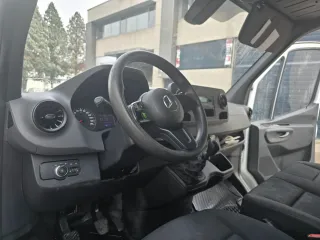 Mercedes-Benz Sprinter 2021