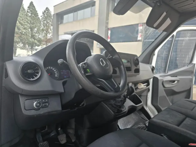 Mercedes-Benz Sprinter 2021