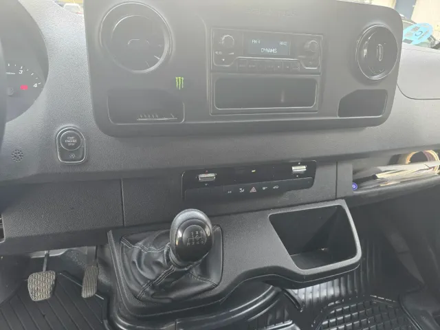 Mercedes-Benz Sprinter 2021