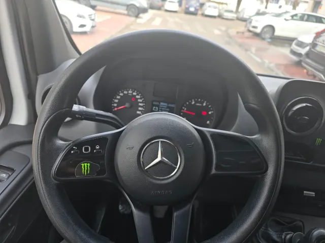 Mercedes-Benz Sprinter 2021