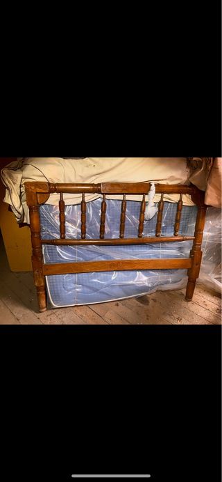 Cabecero de cama de madera