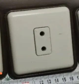 Enchufe Niessen Serie 4000