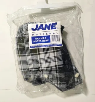 Preciosa Mochila Portabebés Jane