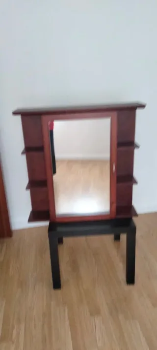 Mueble de baño con espejo