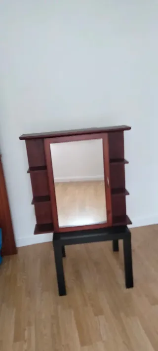 Mueble de baño con espejo