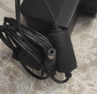 Adaptador de corriente 12v 1A