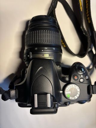 Cámara Reflex Nikon Negra