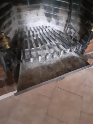 Parrilla para chimenea de metal