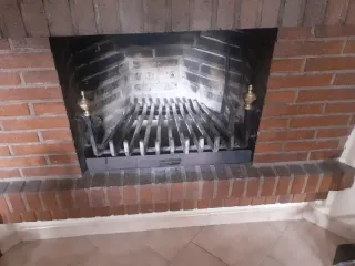 Parrilla para chimenea de metal