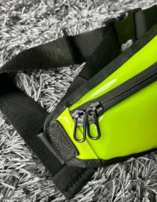 Riñonera Nike fluorescente sin estrenar