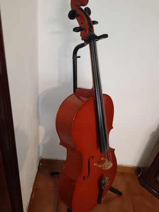 Violonchelo Bernard 4/4 con avería en la tastera