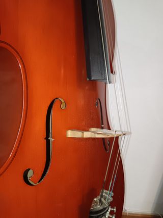Violonchelo Bernard 4/4 con avería en la tastera