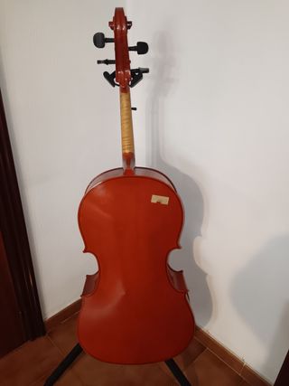 Violonchelo Bernard 4/4 con avería en la tastera