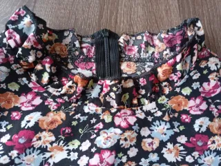 Vestido floral negro talla S