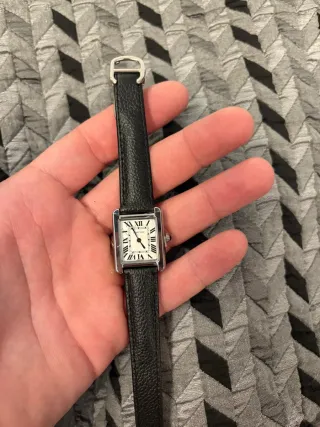 Reloj Cartier Tank Pequeño Cuero Negro