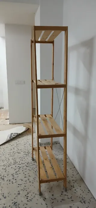 Estantería de pino ikea