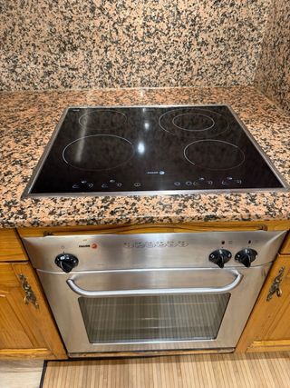 Cocina completa de madera maciza y granito