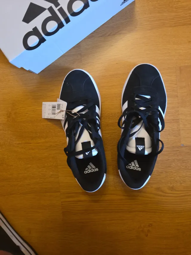 Zapatillas Adidas Hombre Negro y Blanco