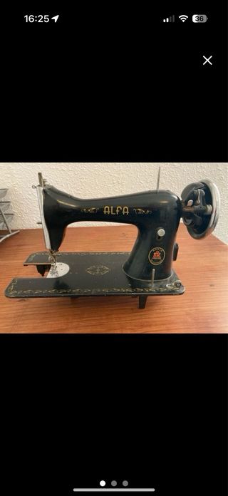 3 MAQUINAS DE COSER ANTIGUAS: SINGER-MUNDLOS-ALFA