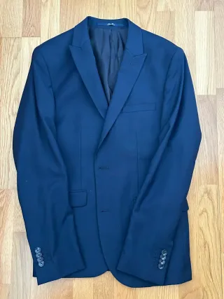 Traje de hombre azul