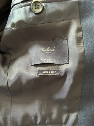 Traje de hombre azul