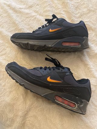Zapatillas Nike Air Max Negras y Naranjas