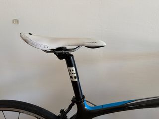 Bicicleta de carretera BH prisma concept