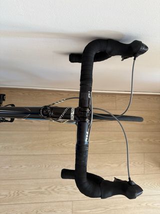 Bicicleta de carretera BH prisma concept