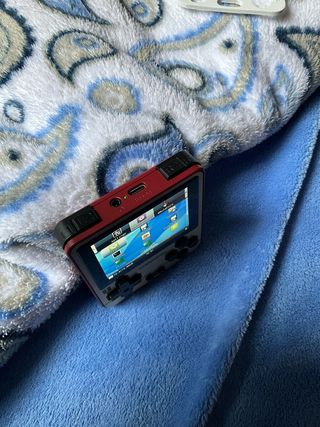 Consola Portátil Anbernic RG280V Dorada