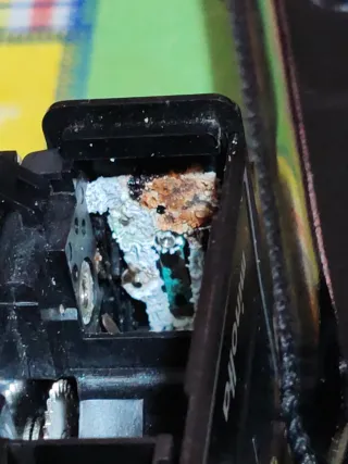 Minolta Pocket Autopak 270 Fotocamera ossidata