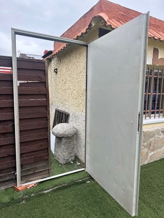 Puerta garaje robusta