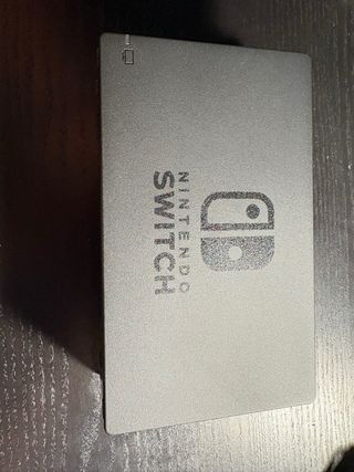 Nintendo Switch Gris + Dock TV + 2 juegos + funda