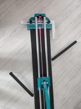 Cortadora de cerámica 1200mm con láser. Vevor