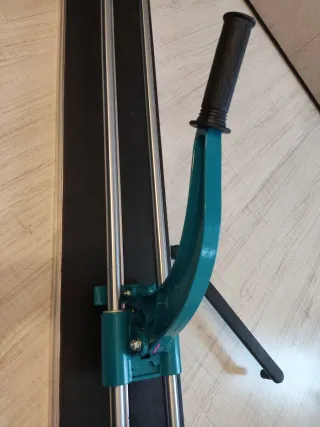 Cortadora de cerámica 1200mm con láser. Vevor