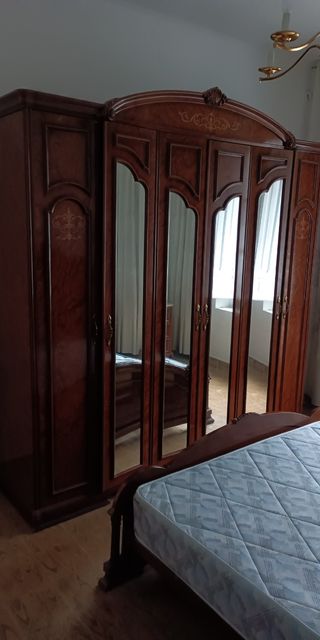 Conjunto dormitorio clásico, precio a convenir.
