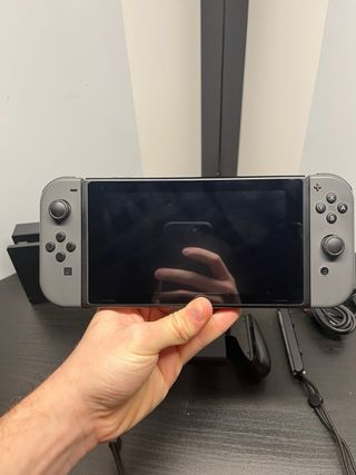 Nintendo Switch Grigio Completa + Custodia