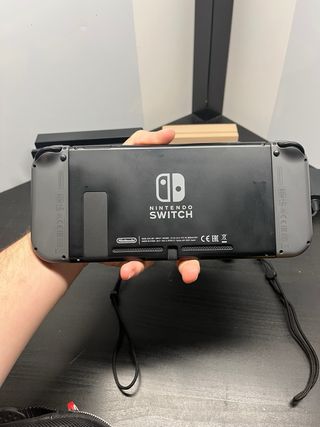 Nintendo Switch Grigio Completa + Custodia