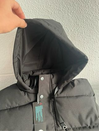 Chaleco Stone Island Negro con Capucha