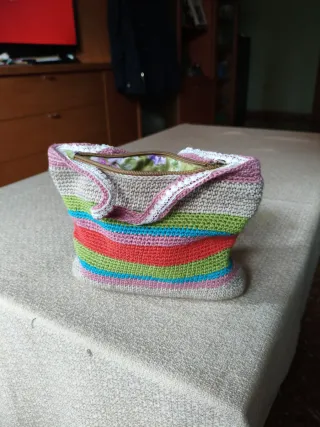 Monedero tejido crochet naranja y verde