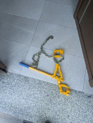 Tensor de alambre con cadena