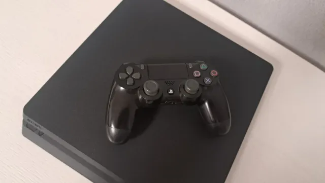 PS4 (PlayStation 4) Negra